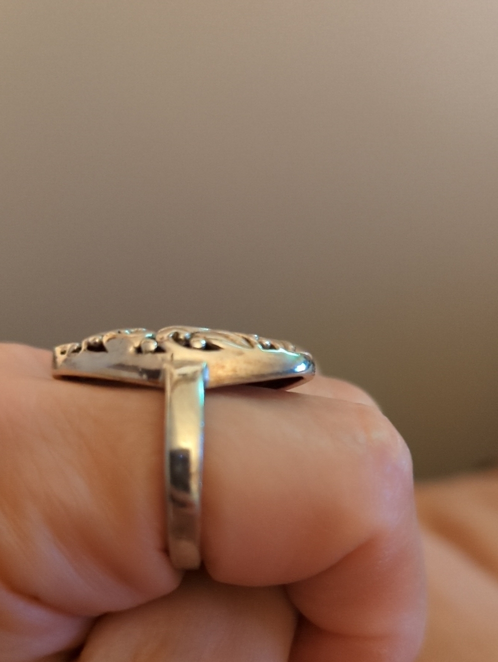 Sterling Silver Floral Disc Ring - Silver